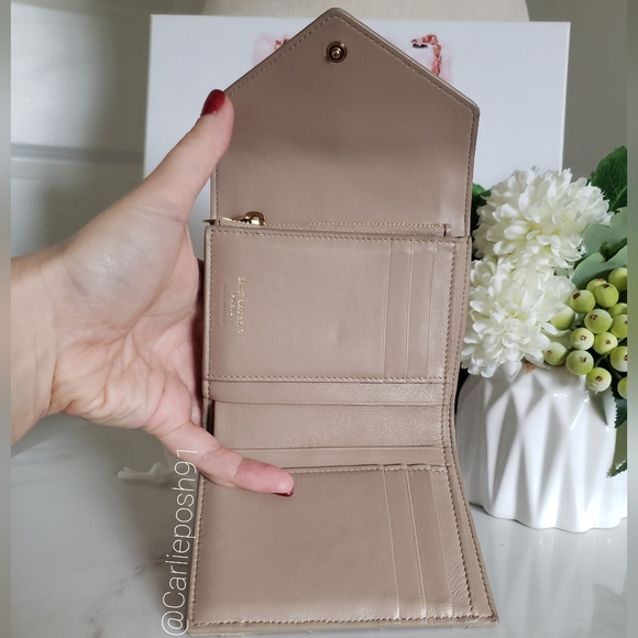 Authentic Pre-owned Yves Saint Laurent Gaby Small Flap Envelope Wallet - Picture 7 of 14